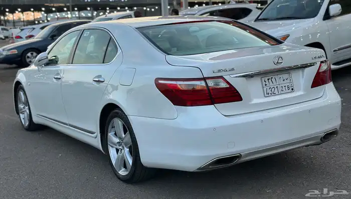 لكزس 2011 LS460L 9