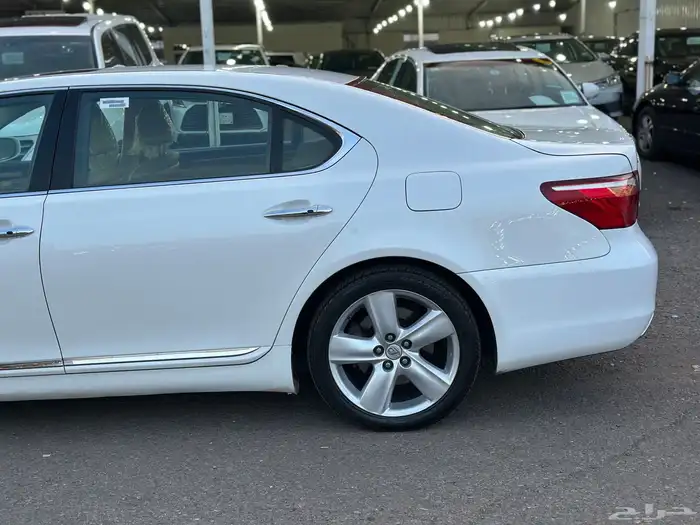 لكزس 2011 LS460L 7