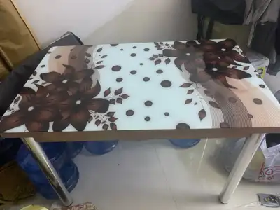 طاوله أكل بدون كراسي 0