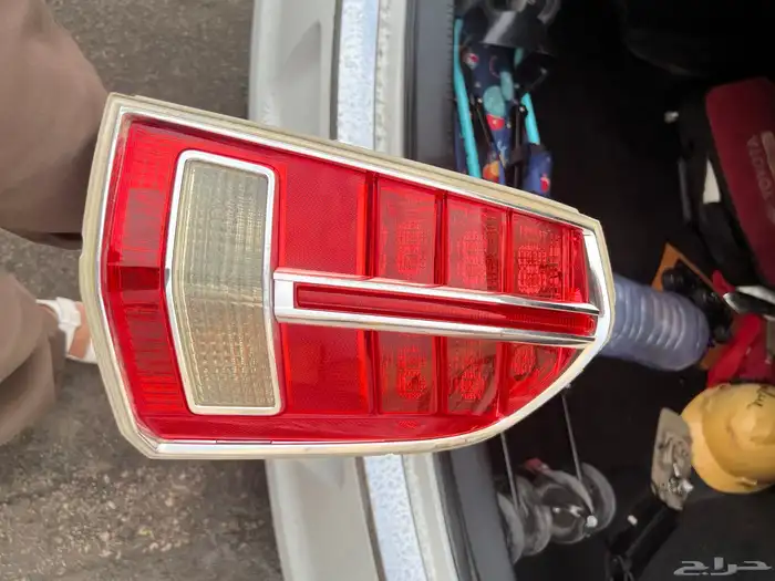 اصطب كرايسلر خلفي يمين 0