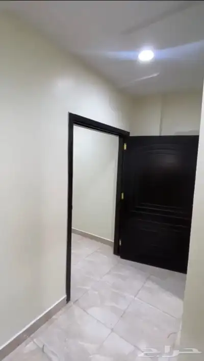 شقة سكنية للبيع ثلاث غرف في حي كدي حارة خميم 8