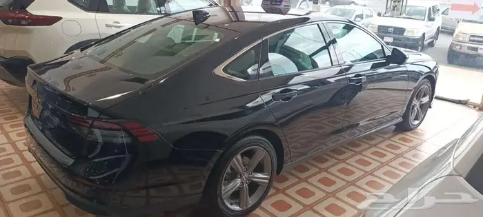 هوندا أكورد نص فل EX بنزين 1500 سي سي 2025 8