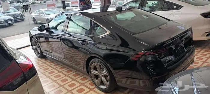 هوندا أكورد نص فل EX بنزين 1500 سي سي 2025 4