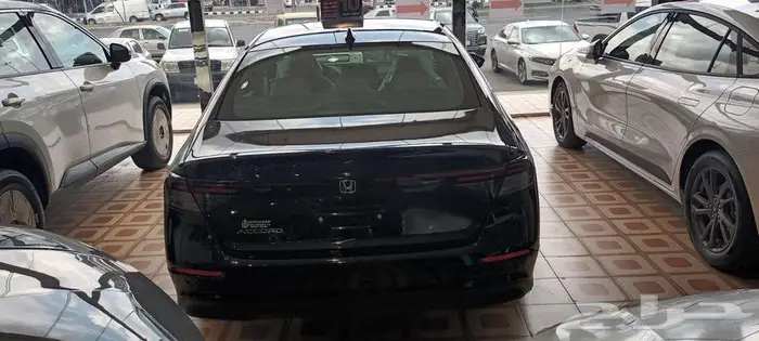 هوندا أكورد نص فل EX بنزين 1500 سي سي 2025 3