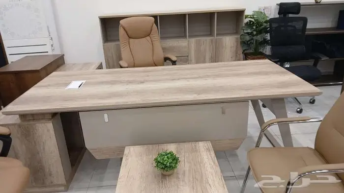 مكاتب  كراسي كنب وحدات عمل 2