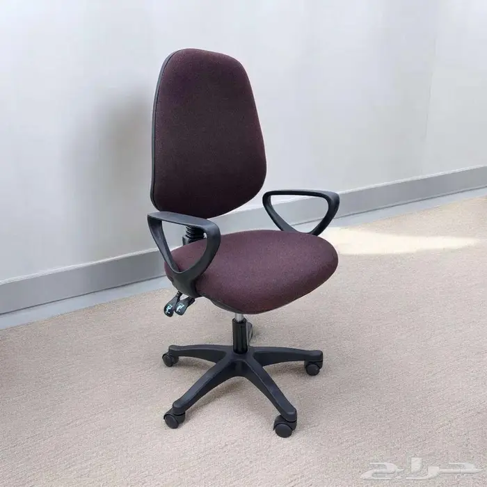 مكاتب  كراسي كنب وحدات عمل 8