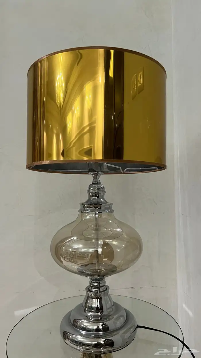 ابجورة ذهبيه وطاوله ذهبيه 6