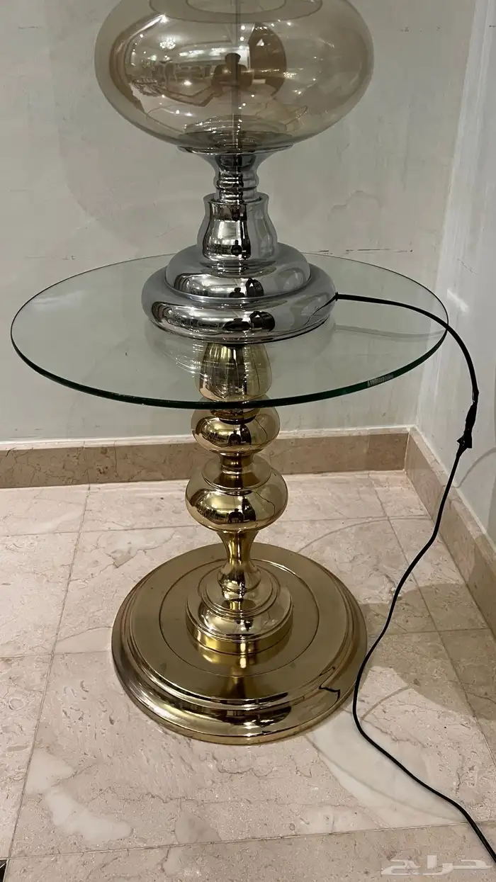 ابجورة ذهبيه وطاوله ذهبيه 7