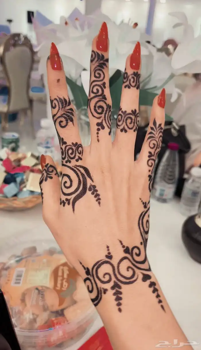 صالون لمياء للحواجب المايكرو و الحناء و تركيب الرموش 7