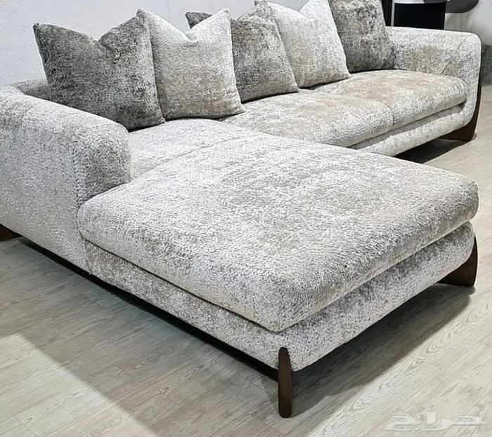 مفروشات الرياض  تفصيل جميع انواع الكنب والجلسات الارضي 9