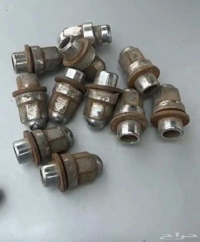 صواميل اصليه نيسان باترول فتك قطع 26