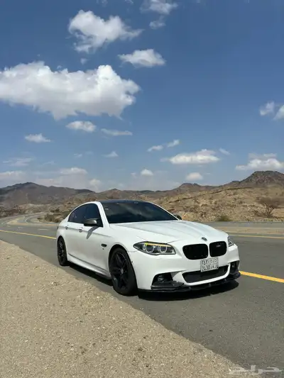 بي ام M5 2015 نضيفة جدا 5