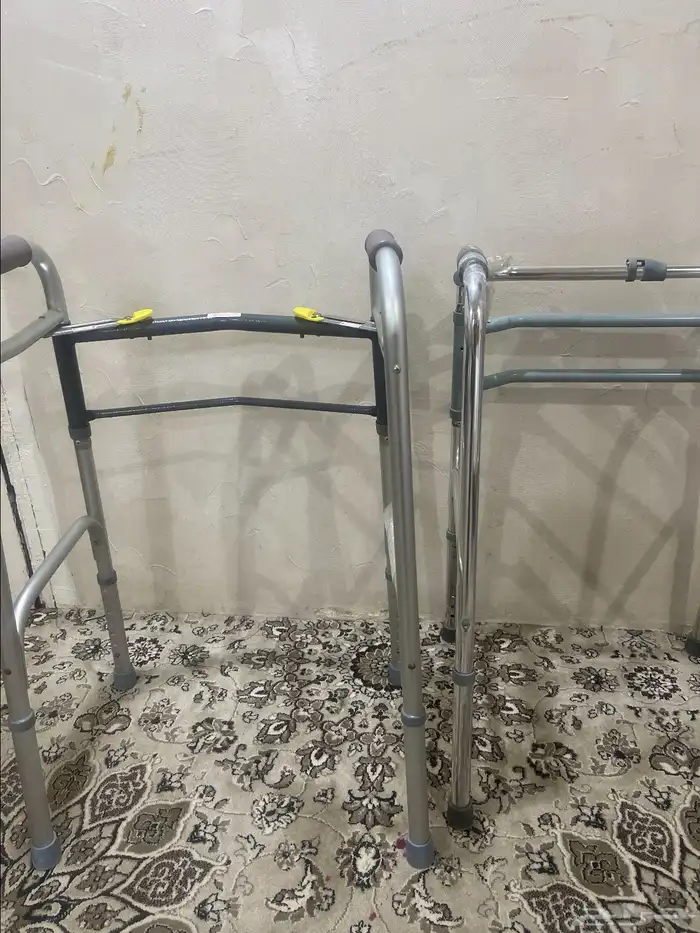 ادوات طبيه مشايه عدد2سريرمترين 120 0