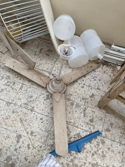 غسالة وصخان وشباك وبعض القطع للبيع 4