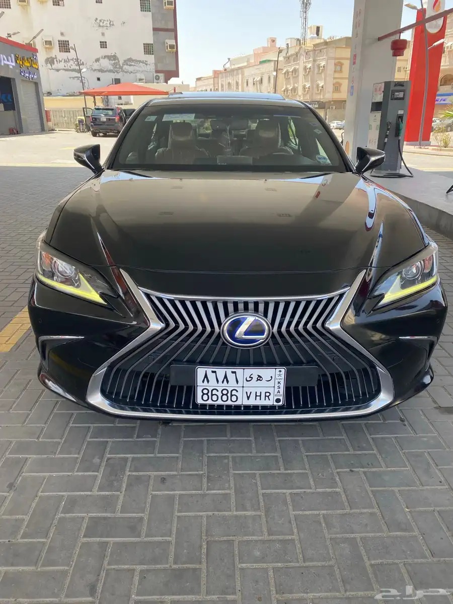 لكزس es300h2020 5