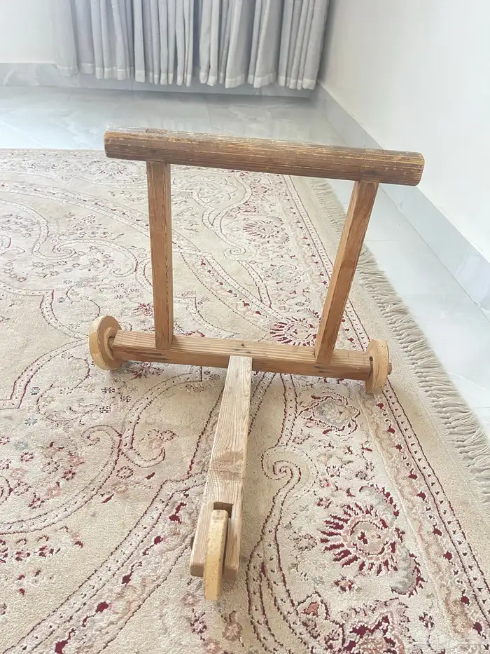 مشاية اطفال تراث مصنوعة من خشب 2