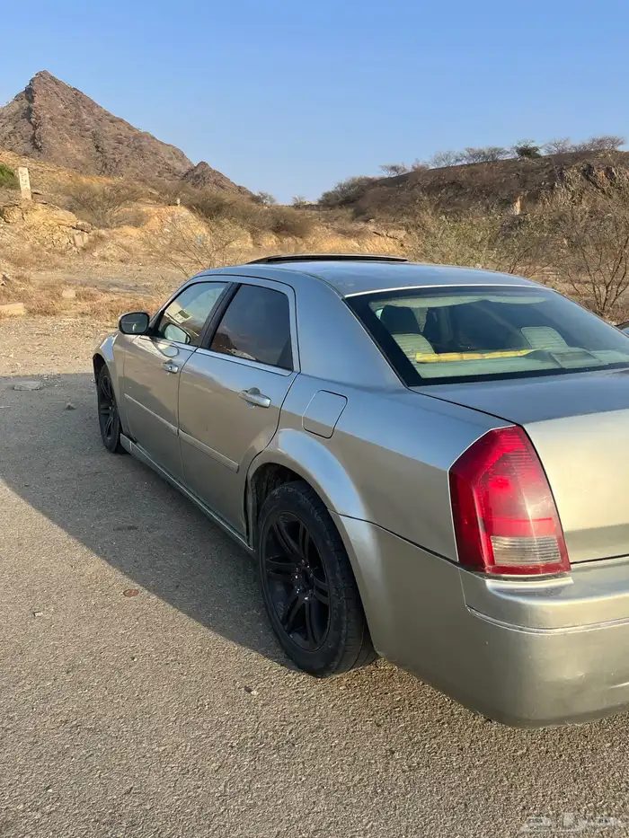 كرايسلر. C300 2005 2