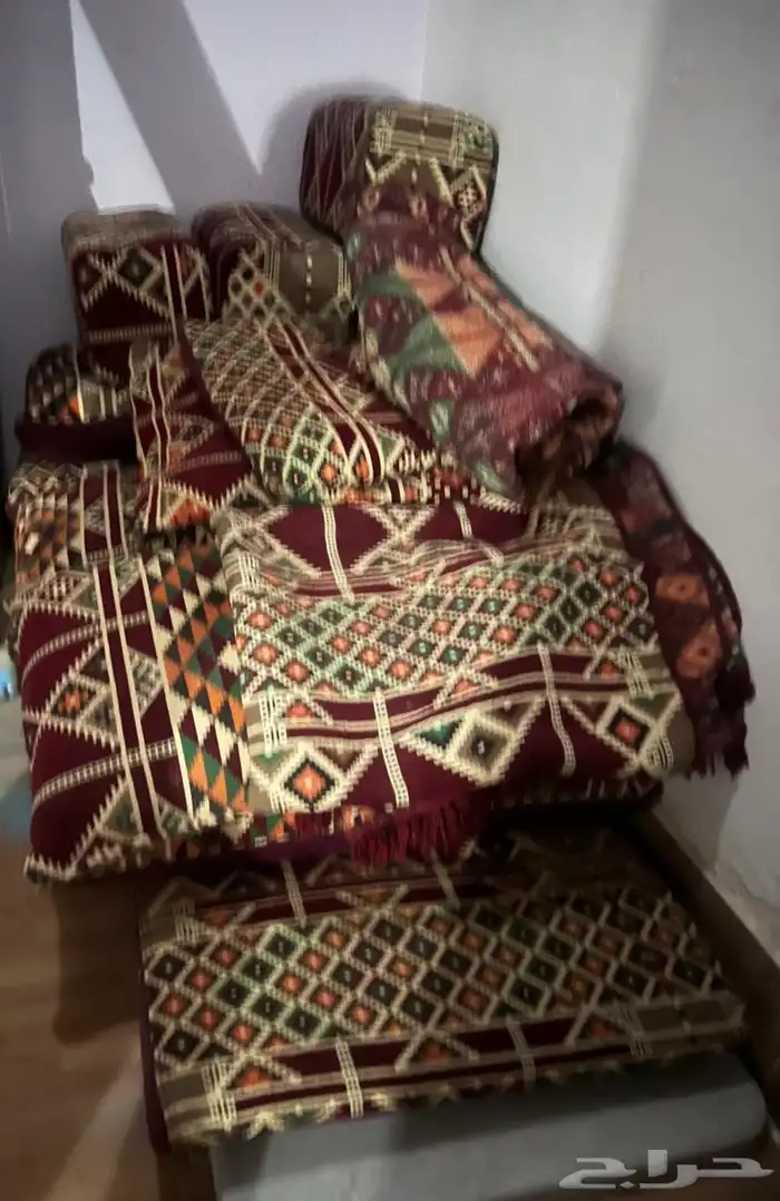 طاولتين وكراسي 16 2