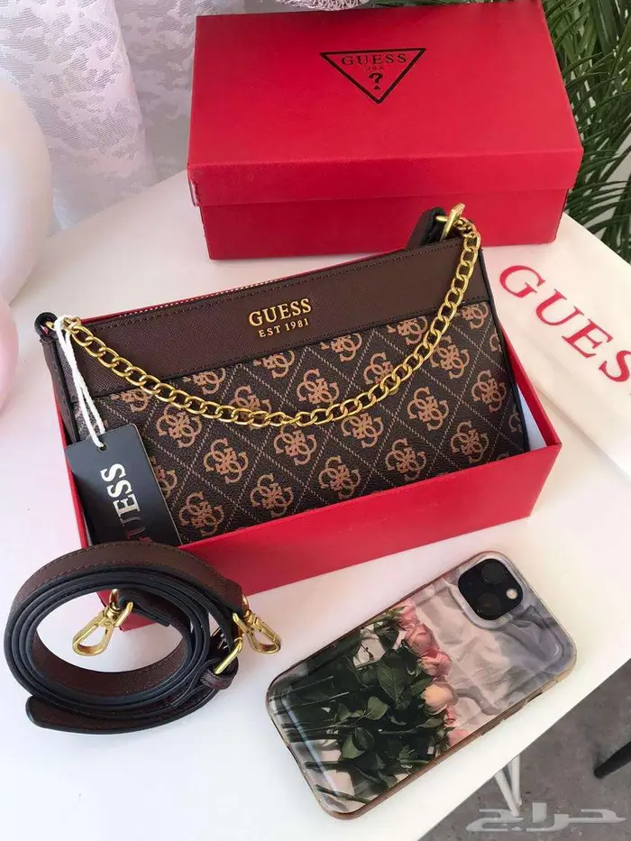 شنط جيس مستطيلة شنطات قيس متوفر عدة انواع واشكال غيس Guess 10
