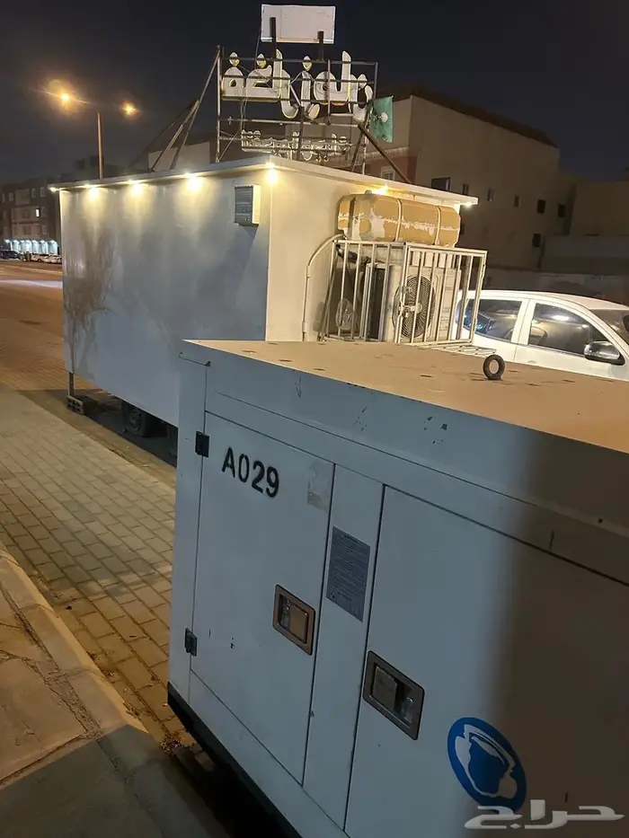 مولدات كهرباء تاجير وتورلايت مكاين كهربائية ايجار 2