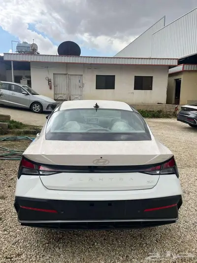 هينواي النترا اسمارات 2000 CC موديل 2025 ابيض 9