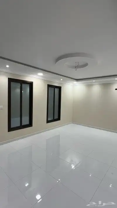 للبيع فيلا في الخبر حي الشراع المساحه 437 4
