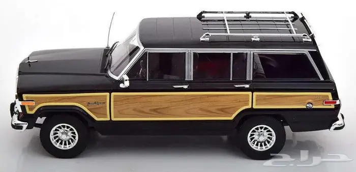 مجسم Jeep Grand Wagoneer بتفاصيل عالية 2