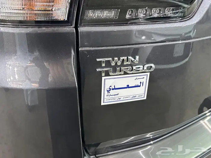 تويوتا لاندكروزر GXR L 3 موديل 2025 بالنقد والتقسيط 8