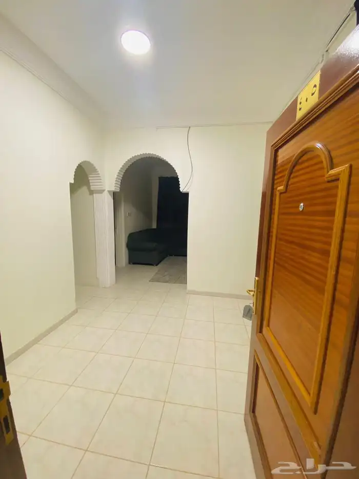 للبيع فندق وشقق طريق الشفا 22