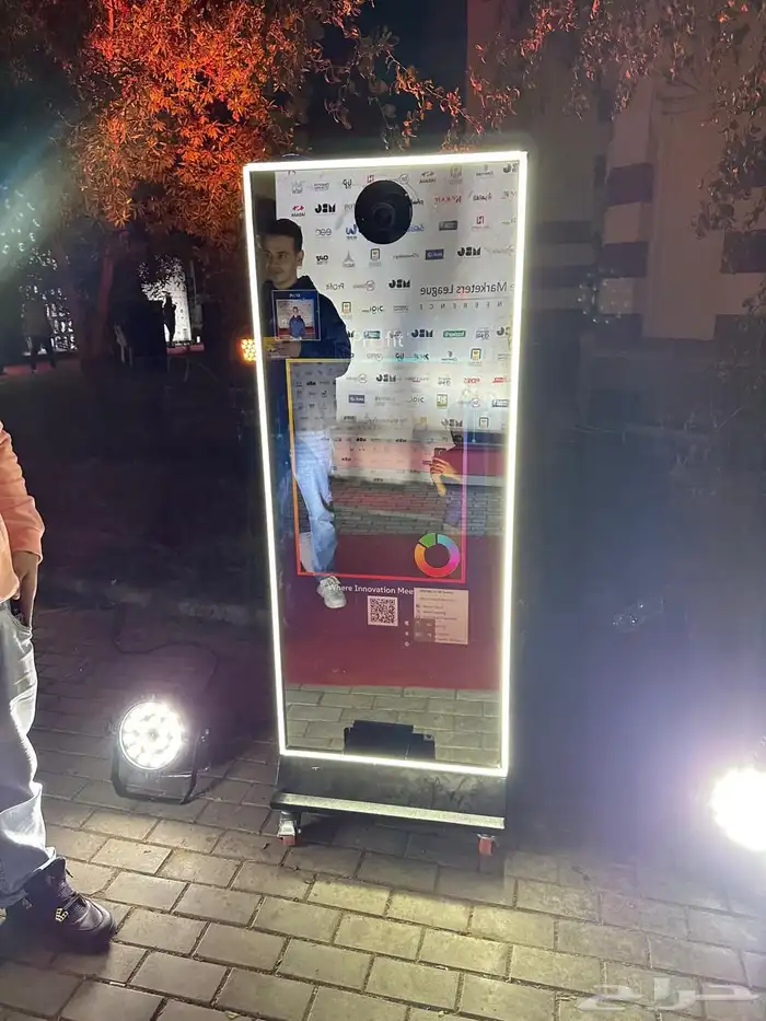 فوتوبوث طباعة فورية بخاصية تغير الوجه بال ai 1