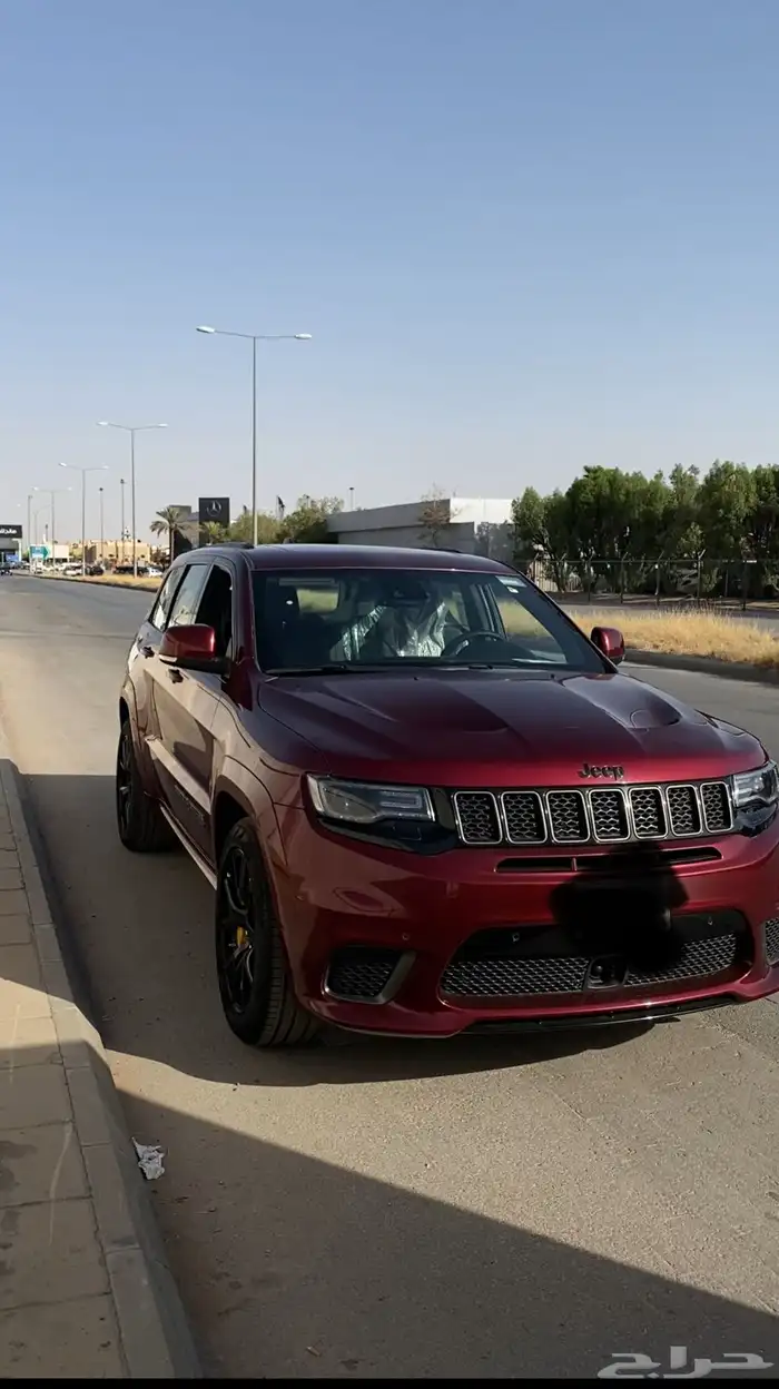 جيب قراند شيروكي تراك هوك 12