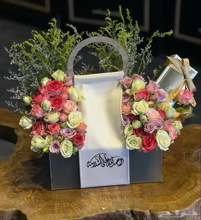 تنسيق ورد وهدايا العيد 33