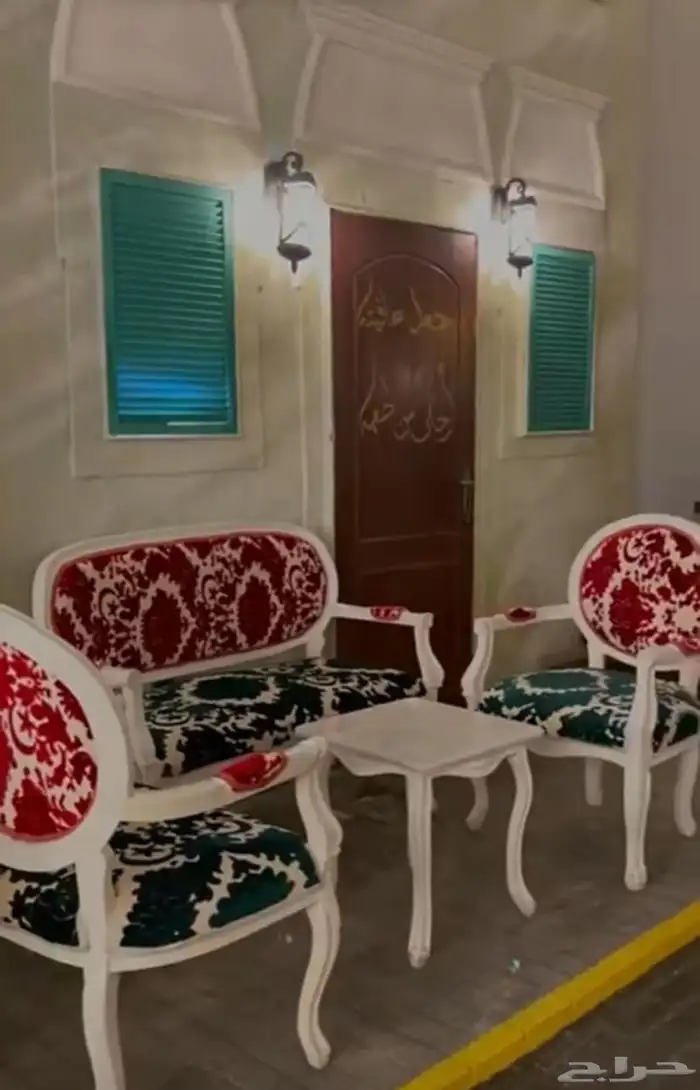 كراسي و طوايل للكافيهات و المطاعم 7