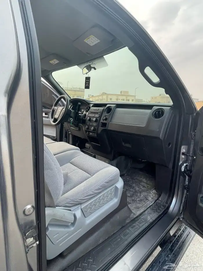 للبيع فورد F150 على شرط موديل2014 14
