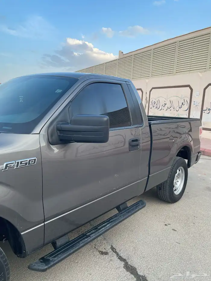 للبيع فورد F150 على شرط موديل2014 4