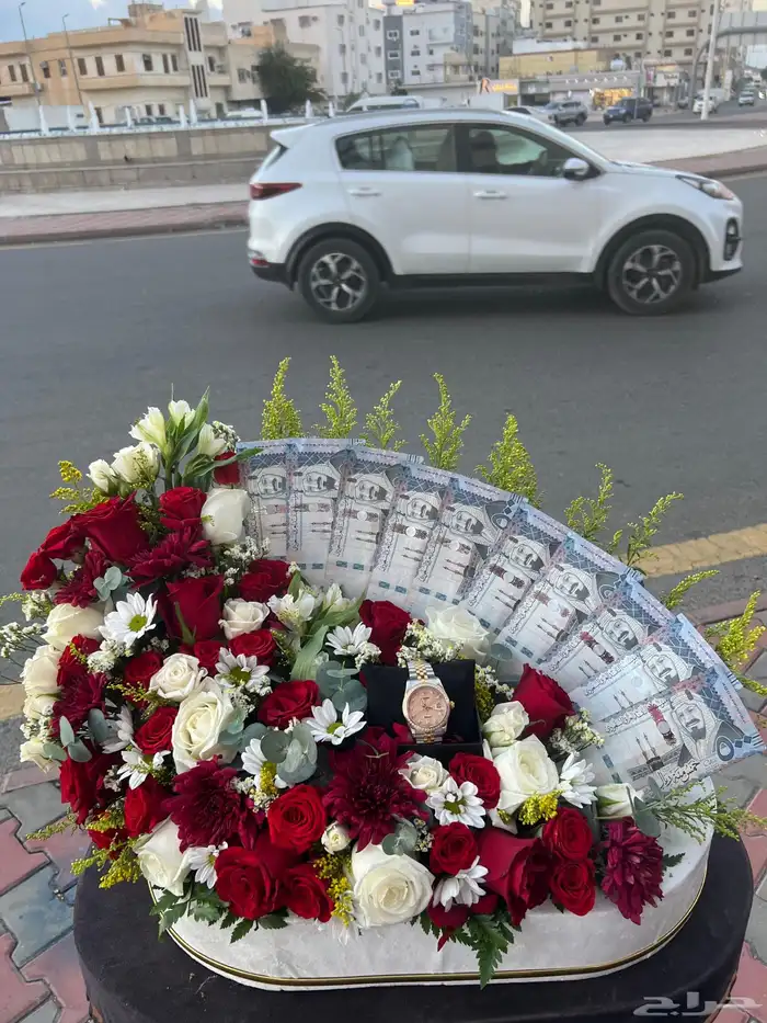 تنسيق ورد وهدايا العيد 1
