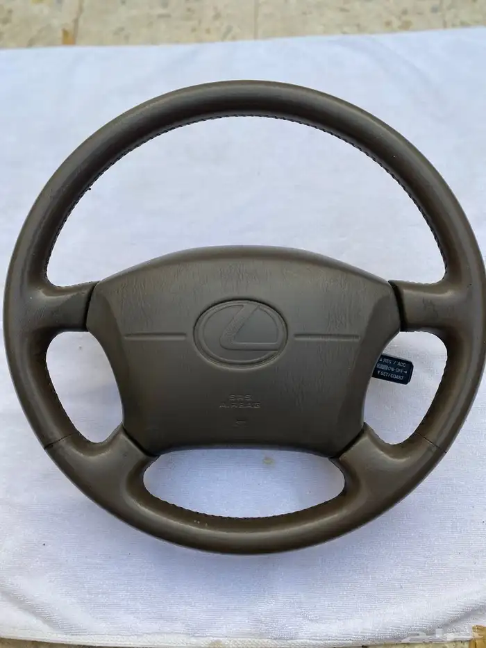 طارة لكزس LS 400 0