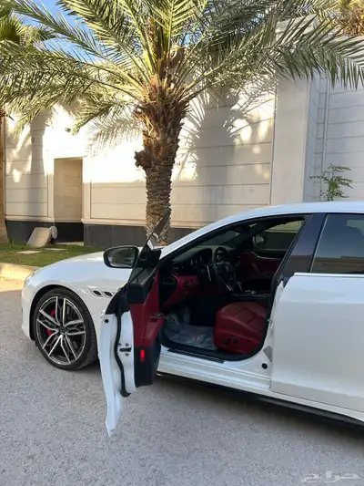 مازيراتي كواتروبورتي GTS 2019 V8 7