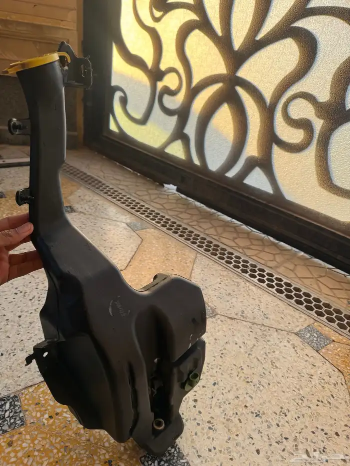 قربة ماء مساحات جيب وذراع حامي المكينه 0
