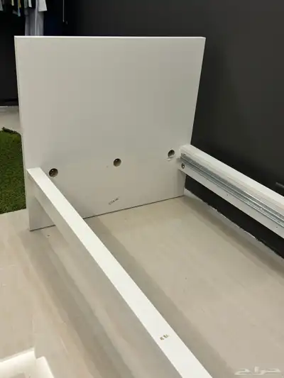 سرير ايكيا استخدام 3 شهور نظيف 2
