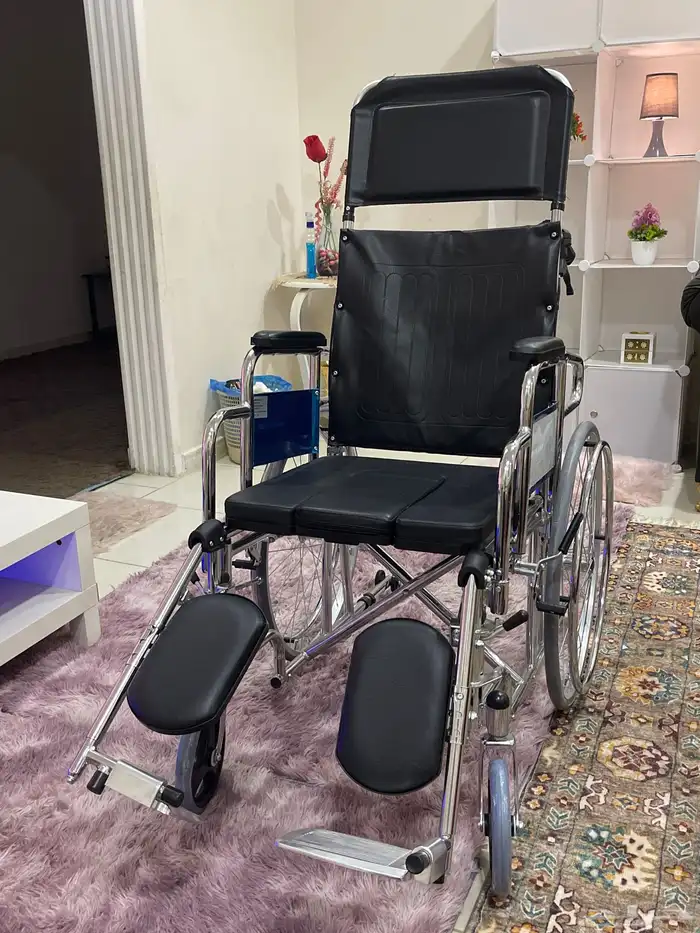 كرسي متحرك 0