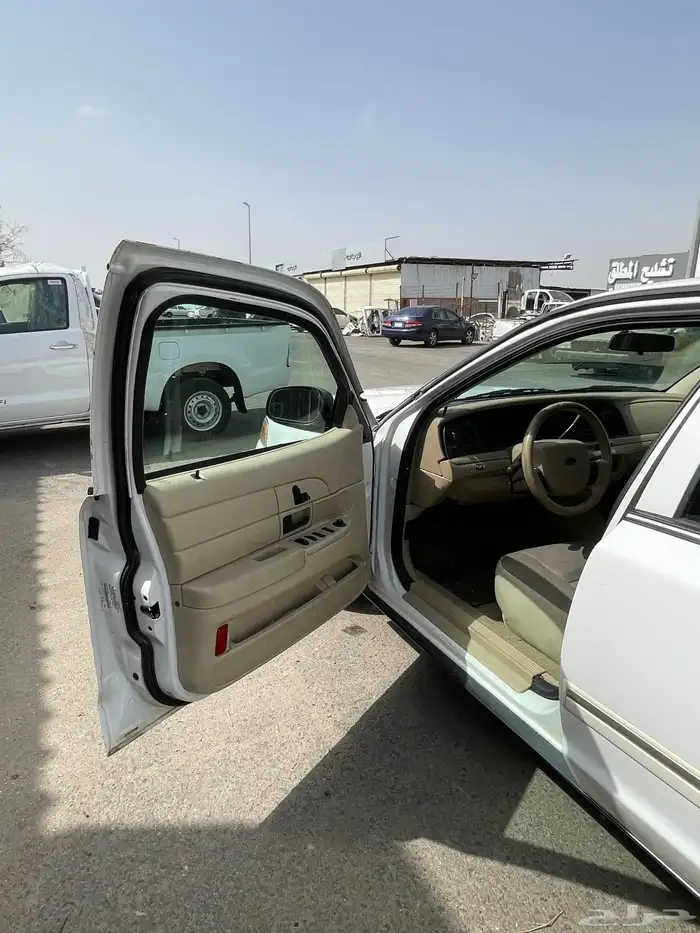 فورد بوليسي امريكي 2011 تشليح قطع فقط 10