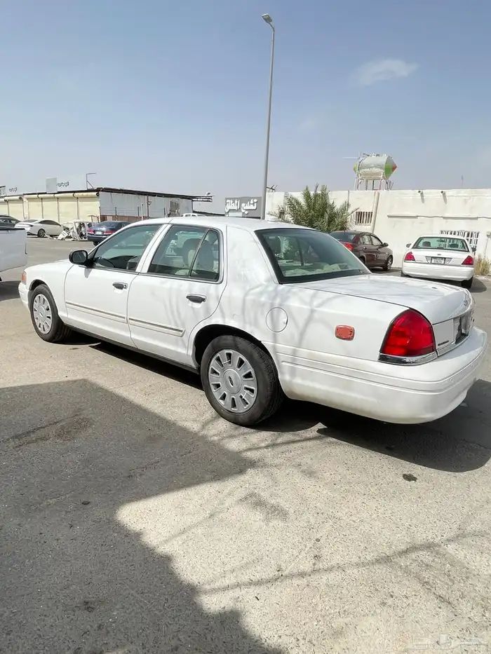 فورد بوليسي امريكي 2011 تشليح قطع فقط 0