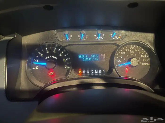 للبيع فورد F150 على شرط موديل2014 13
