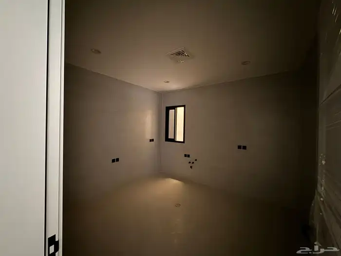 ادوار للبيع 9