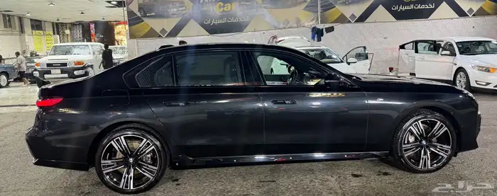 بس ام دبليو 740i 2