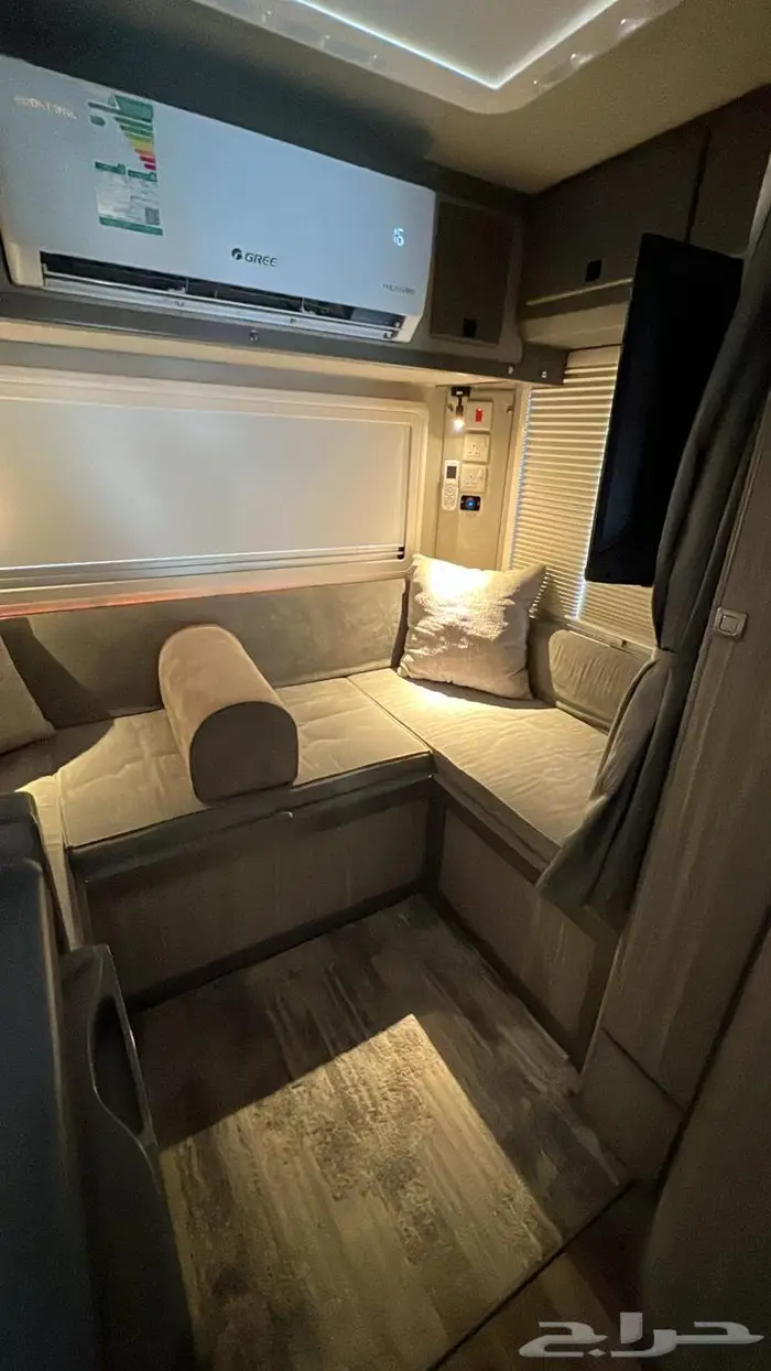 للايجار كرفان موتر هوم فورد F350 12