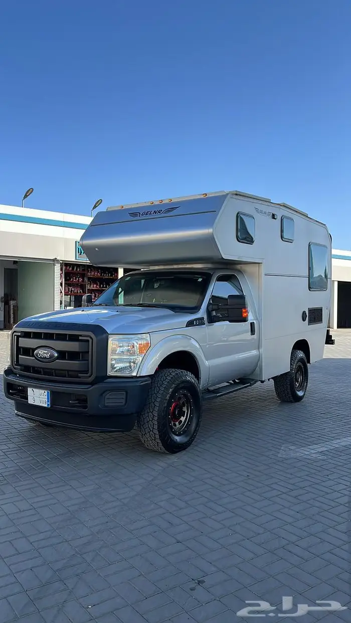 للايجار كرفان موتر هوم فورد F350 0