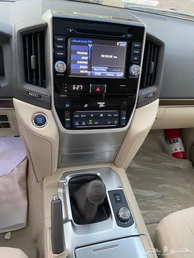 لاندكروزر جكسار 2020ذهبي مخزن6سلندر قير عادي ونش عداد 7000كم 7