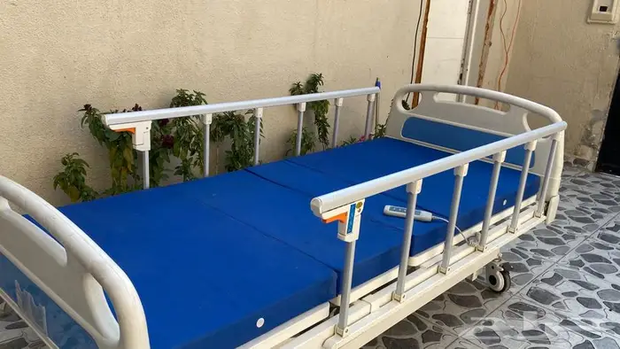 سرير طبي كهربائي 3